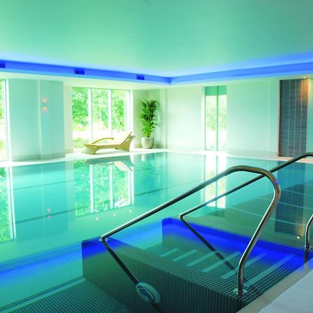 De Vere Cotswold Water Park Apartments Cirencester Bagian luar foto